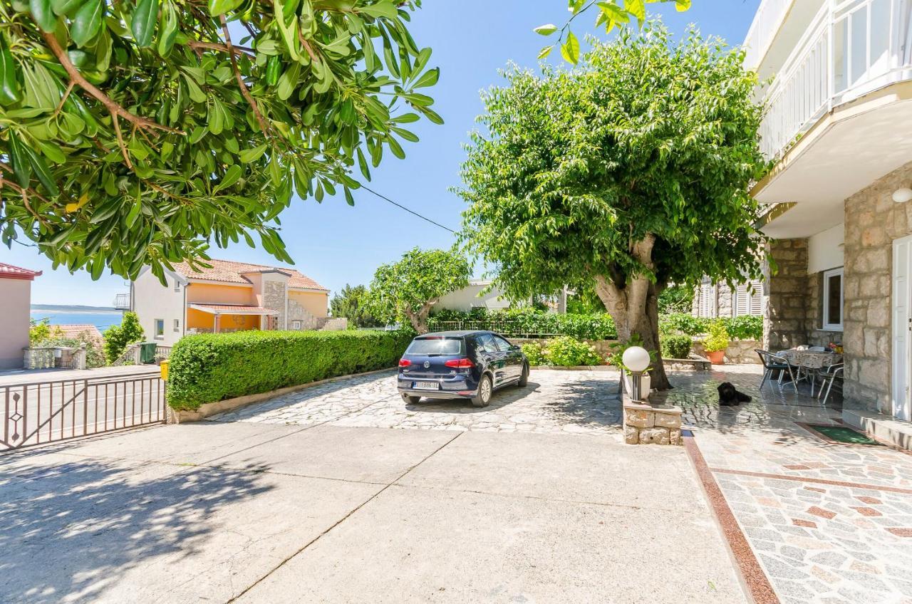 Apartments Zora Starigrad Paklenica Exterior photo