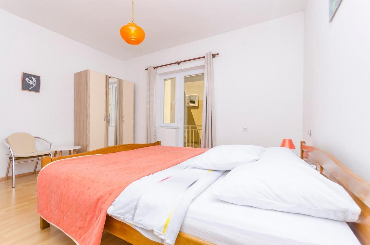 Apartments Zora Starigrad Paklenica Exterior photo